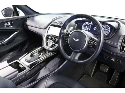 ASTON MARTIN DBX - 2