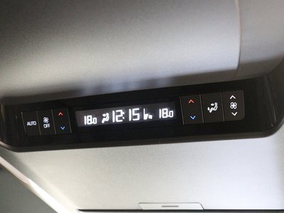 2025 Toyota ALPHARD 缩略图 74