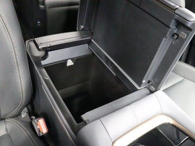 2025 Toyota ALPHARD 缩略图 64