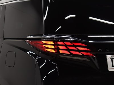 2025 Toyota ALPHARD 缩略图 33
