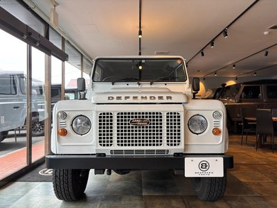LAND ROVER DEFENDER - 6