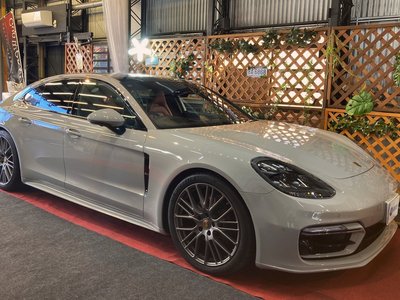 PORSCHE PANAMERA - 2