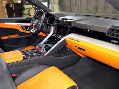 2019 Lamborghini URUS 缩略图 110