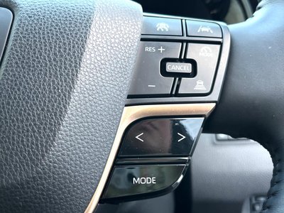 TOYOTA CROWN CROSSOVER - 8