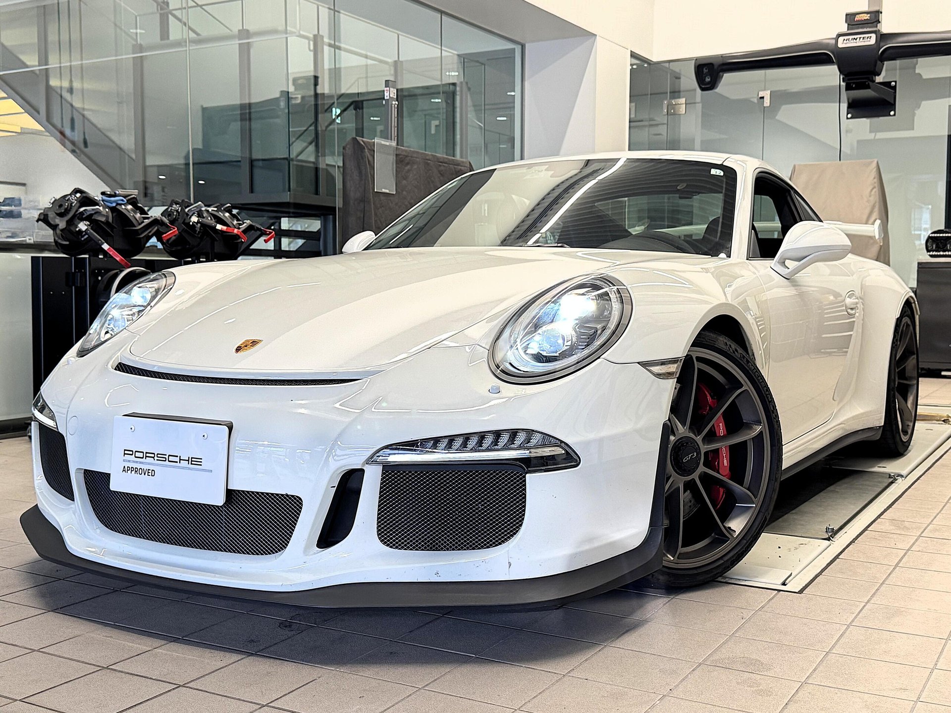 PORSCHE 911 - View 1