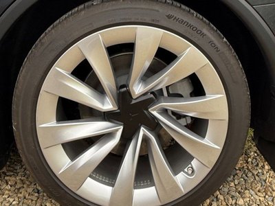 2025 Tesla MODEL Y — миниатюра 17