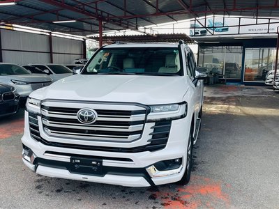 TOYOTA LAND CRUISER 300 - 4