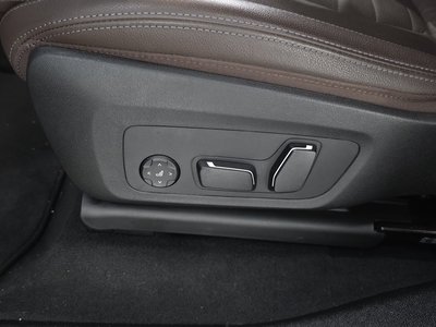 2025 BMW X4 缩略图 30