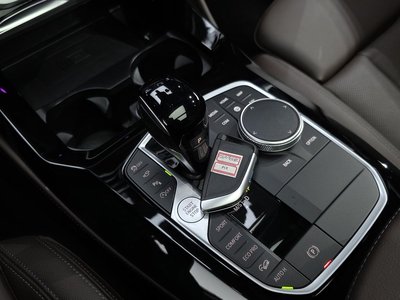 2025 BMW X4 缩略图 12