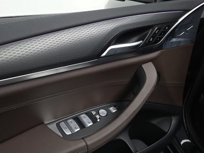 2025 BMW X4 缩略图 34