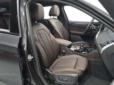 2025 BMW X4 缩略图 16