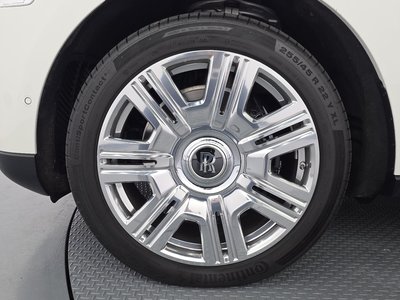 ROLLS-ROYCE CULLINAN - 6