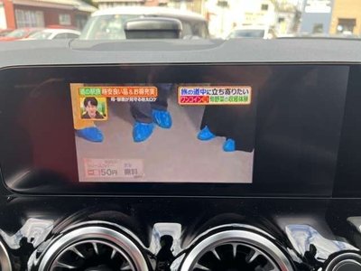 MERCEDES-BENZ GLA - 5