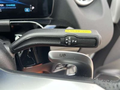 MERCEDES-BENZ GLA - 10