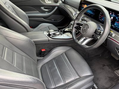 MERCEDES-BENZ E-CLASS - 5