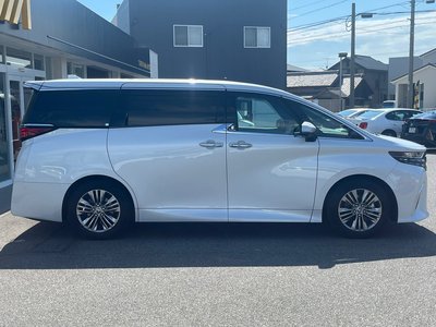 TOYOTA ALPHARD - 9