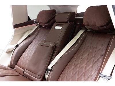 2024 Mercedes-BENZ GLS thumbnail 50