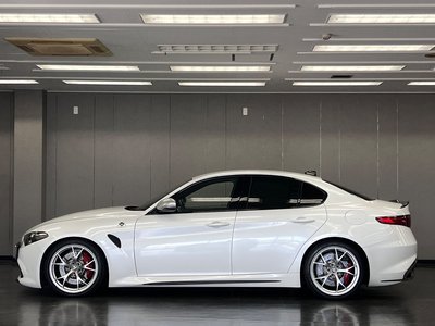 2018 ALFA Romeo JULIA 照片 9