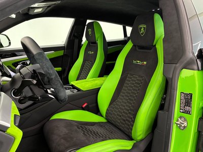 LAMBORGHINI URUS - 2