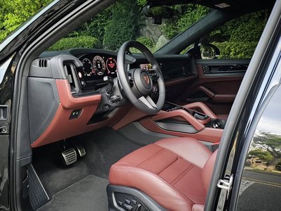 PORSCHE CAYENNE - 9