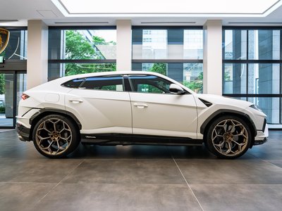 2024 Lamborghini URUS 照片 9