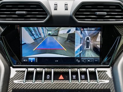 2024 Lamborghini URUS — миниатюра 21
