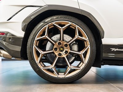 2024 Lamborghini URUS — миниатюра 13