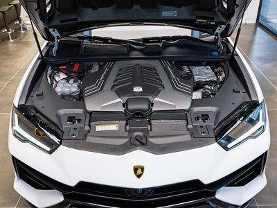2024 Lamborghini URUS — миниатюра 26