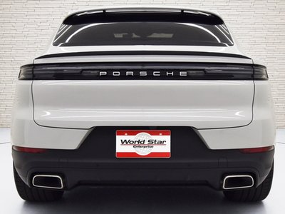 صورة 4 لـ 2024 Porsche CAYENNE