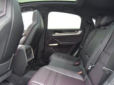 صورة مصغرة 26 لـ 2024 Porsche CAYENNE