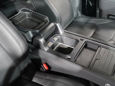 LAND ROVER DEFENDER 2023 thumbnail 39