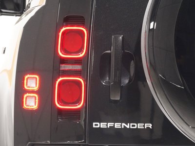 LAND ROVER DEFENDER 2023 thumbnail 36