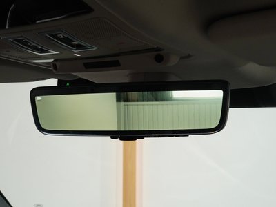 LAND ROVER DEFENDER 2023 thumbnail 41