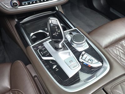 BMW 7 SERIES - 9