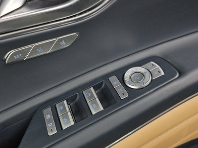 2022 Genesis GV80 thumbnail 15