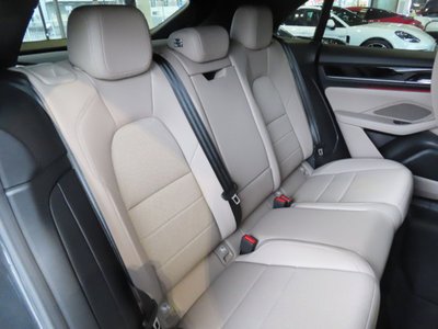 2026 Porsche MACAN 缩略图 12