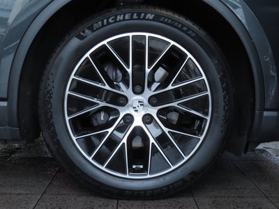 صورة 8 لـ 2026 Porsche MACAN