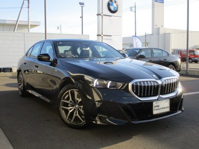BMW 5 SERIES - 10