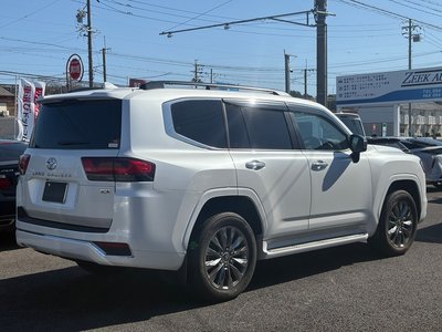 TOYOTA LAND CRUISER 300 - 7