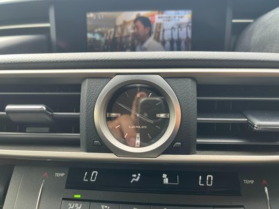 صورة مصغرة 25 لـ 2017 Lexus RC F