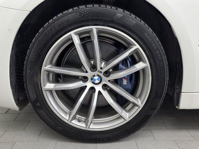 2017 BMW 5 SERIES — фото 6