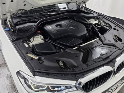 2017 BMW 5 SERIES — фото 7