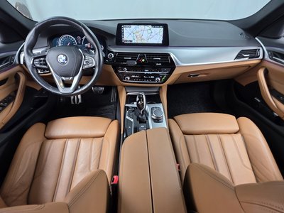 2017 BMW 5 SERIES — фото 5