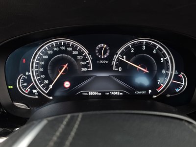 2017 BMW 5 SERIES — фото 8