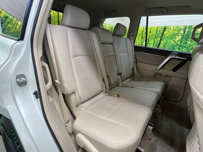 TOYOTA LAND CRUISER PRADO - 9