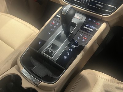 صورة مصغرة 12 لـ 2023 Porsche MACAN