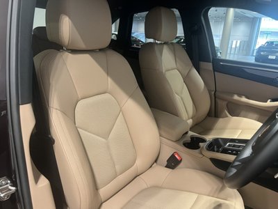 صورة 4 لـ 2023 Porsche MACAN