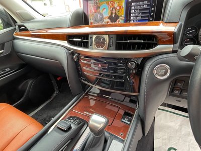2015 Lexus LX 缩略图 33