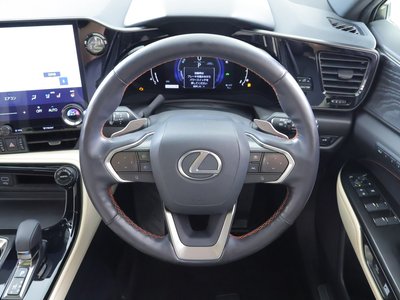 2022 Lexus NX — миниатюра 13