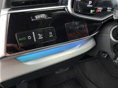 2025 AUDI Q8 缩略图 20